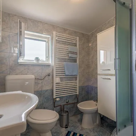 3 Bedroom In Debeljak, Sukosan Debeljak